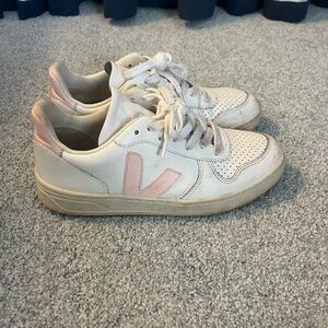 Veja Women's White and Pink Sneakers